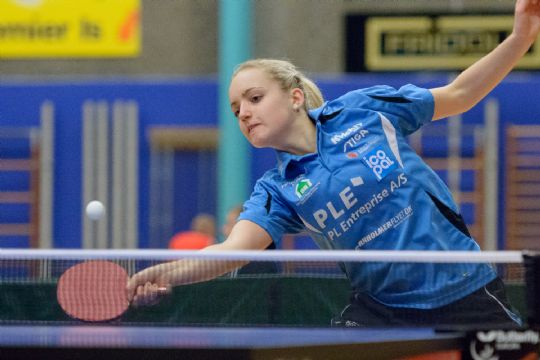 Nicoline t�t p� Svensk Elitedivision